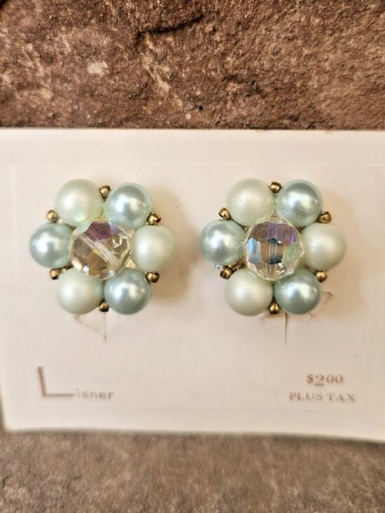 Lisner Jewelry Jewelry - Vtg 1950-60s Lisner Faux Pearl Cluster Aurora Borealis Crystal Clip On Earrings
